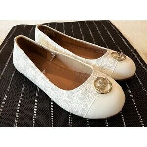 Michael Kors Ballerina Womens size 5 Signature Ballet Flat White Logo Shoe NEW